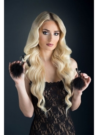 Зажимы для сосков с пухом FEATHERED NIPPLE CLAMPS - Blush Novelties - купить с доставкой в Новомосковске